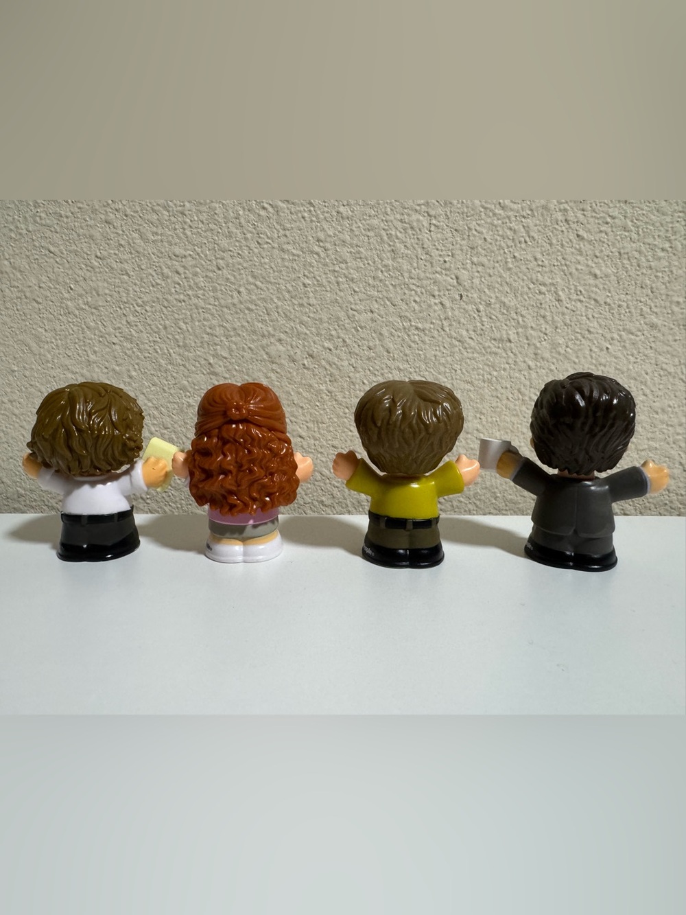 Fisher-Price Little People - The Office Figures - set of 4 - Picture 3 of 4